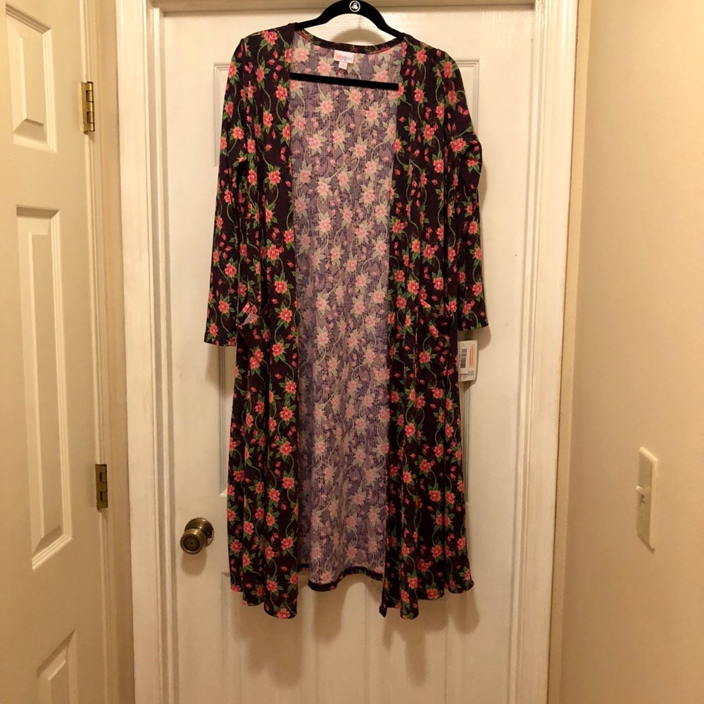 Beautiful LulaRoe Sarah